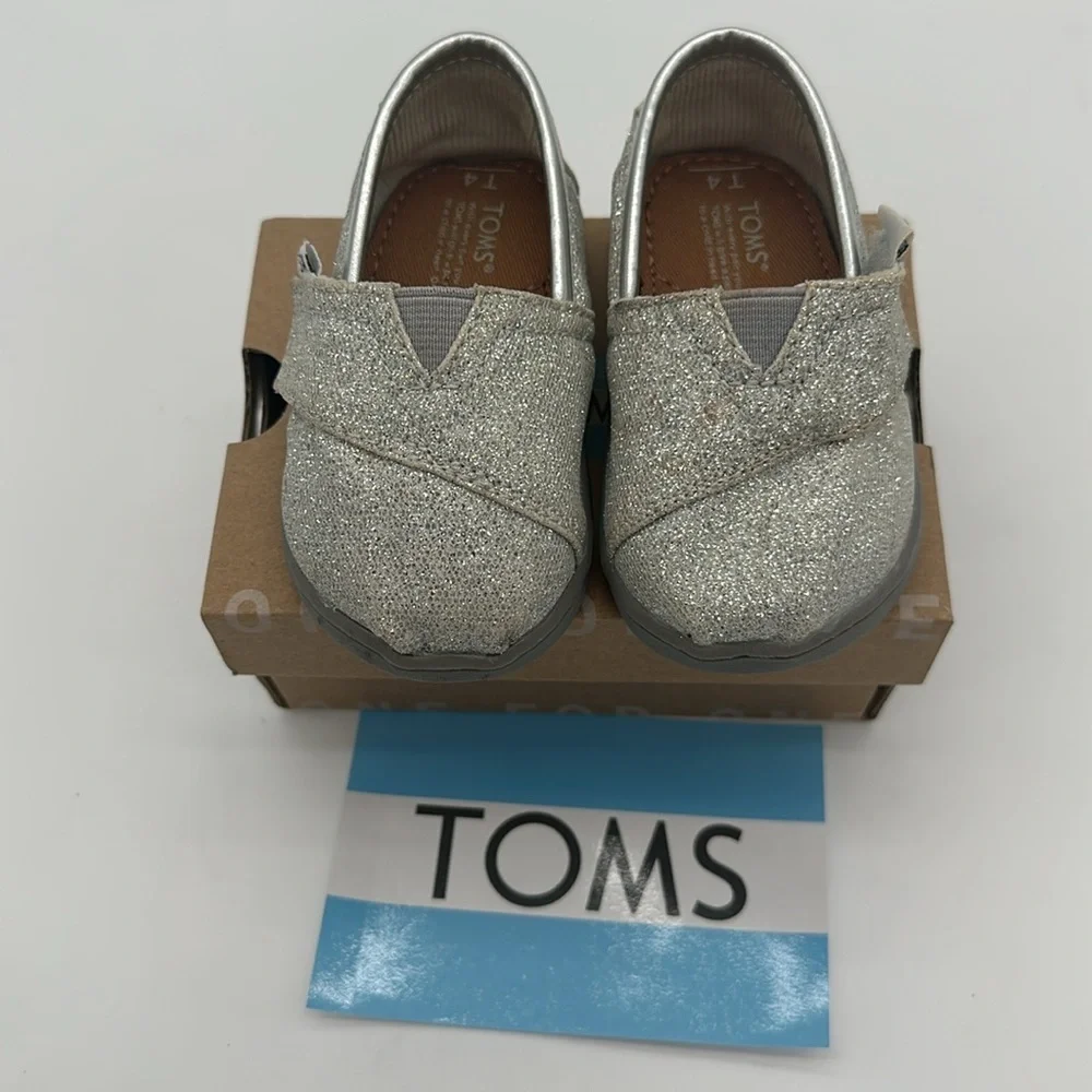 Toms Tiny Classic Silver Glimmer Girls Toddler Flats Toddler Size 4 With Box EUC